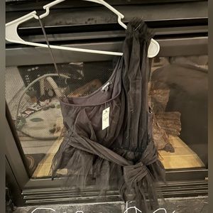 One shoulder tulle Express blouse